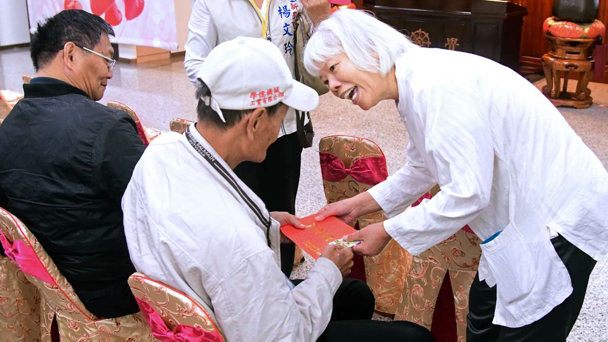 2029寒冬送暖